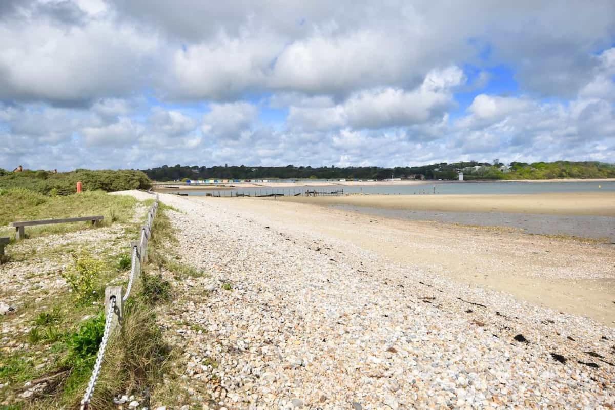 12A Solent Landing Direct Beach Access Bembridge Extérieur photo