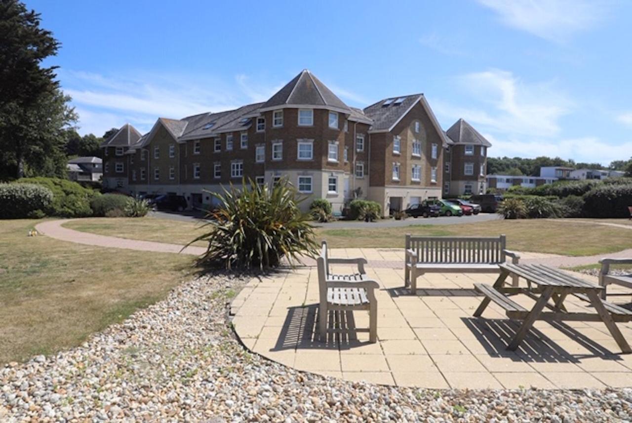 12A Solent Landing Direct Beach Access Bembridge Extérieur photo