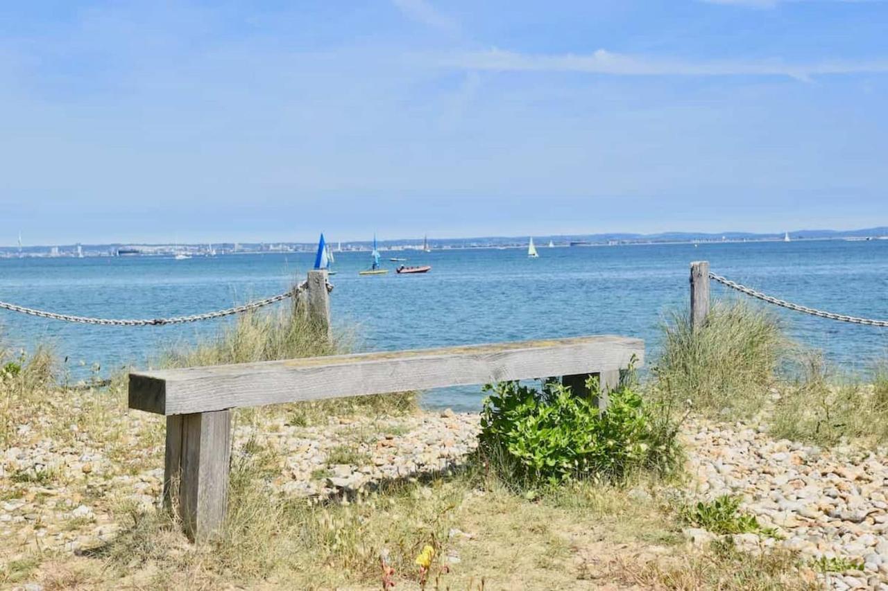 12A Solent Landing Direct Beach Access Bembridge Extérieur photo